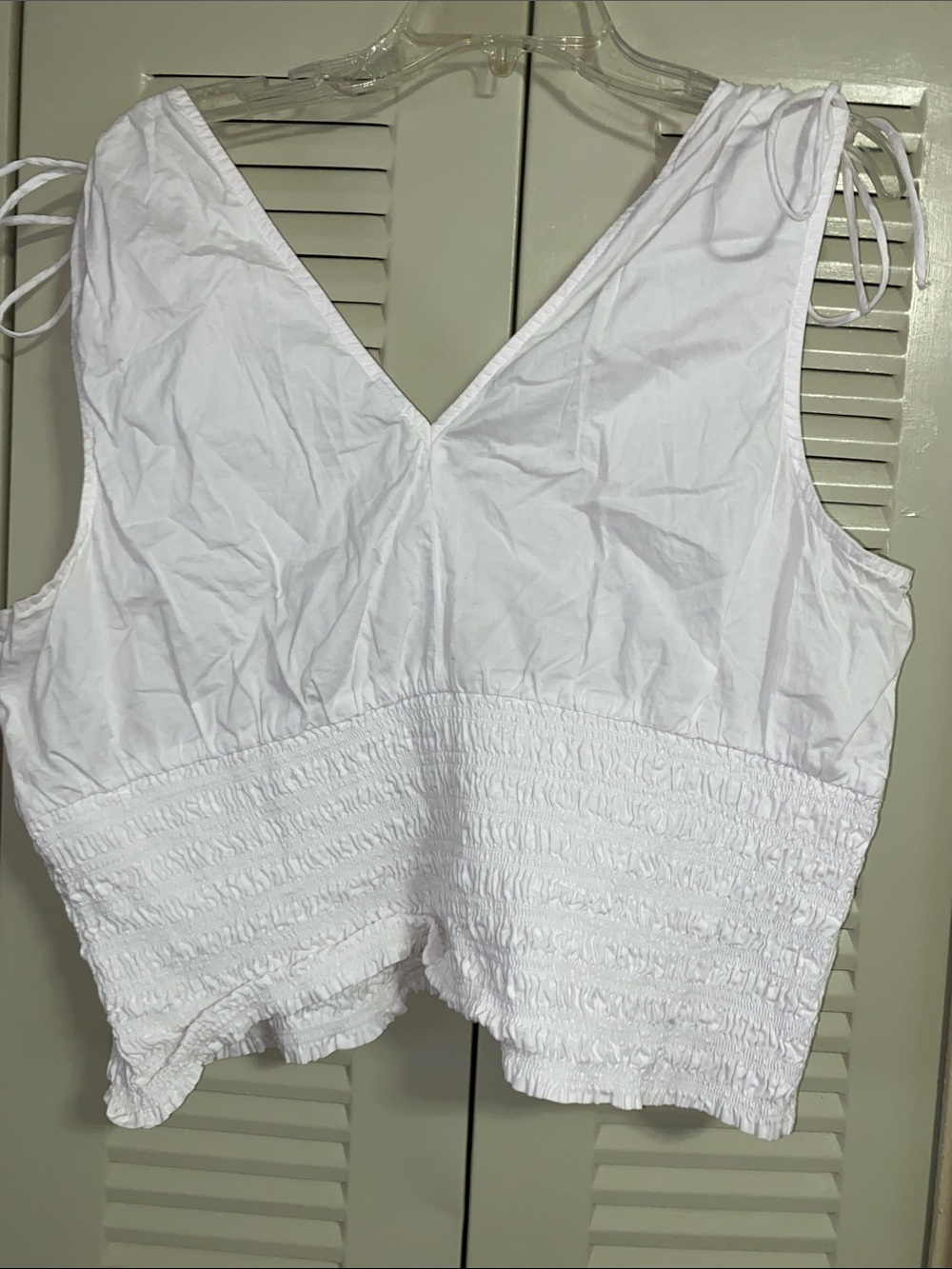 Old Navy • 100% Cotton • White • Smocked • V-Neck • Top • XL - Picture 7 of 7